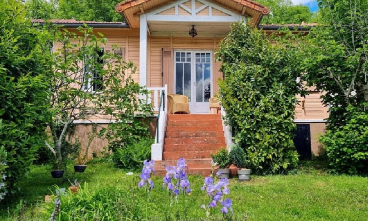 Montsoult Ski Chalet | Charming period cottage - 1936