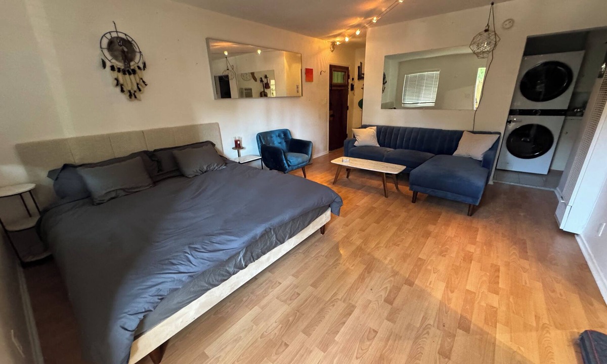 Venice Apartment | Charming Pied-e-terre near the beach for a relaxing getaway