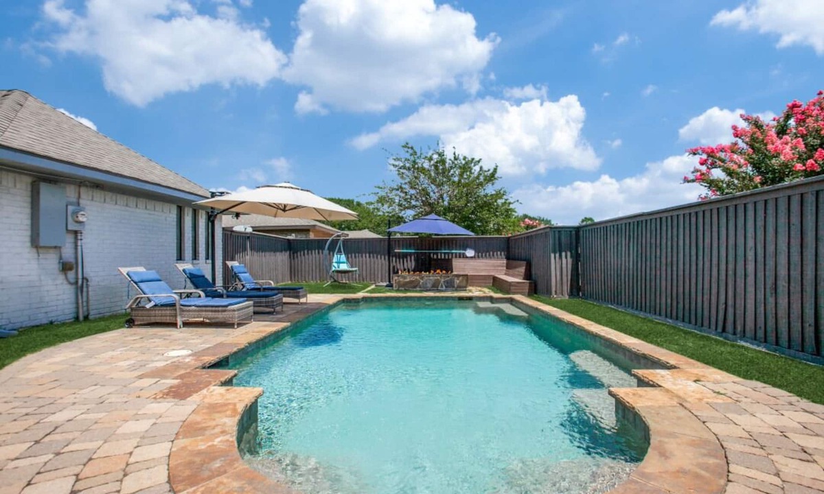 Parker Road Estates House | Charming Plano Oasis, 4 BR's, w/Heated Pool, Hot Tub, Spa, Patio, PS5 & BBQ