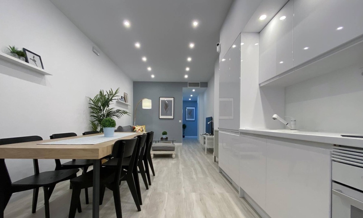 Almenara Apartment | Charming Plaza de Castilla - 4 bedrooms, 2 bathrooms