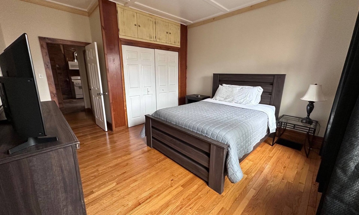 Utica Apartment | Charming, Private 1-bedroom in Utica perfect for your getaway