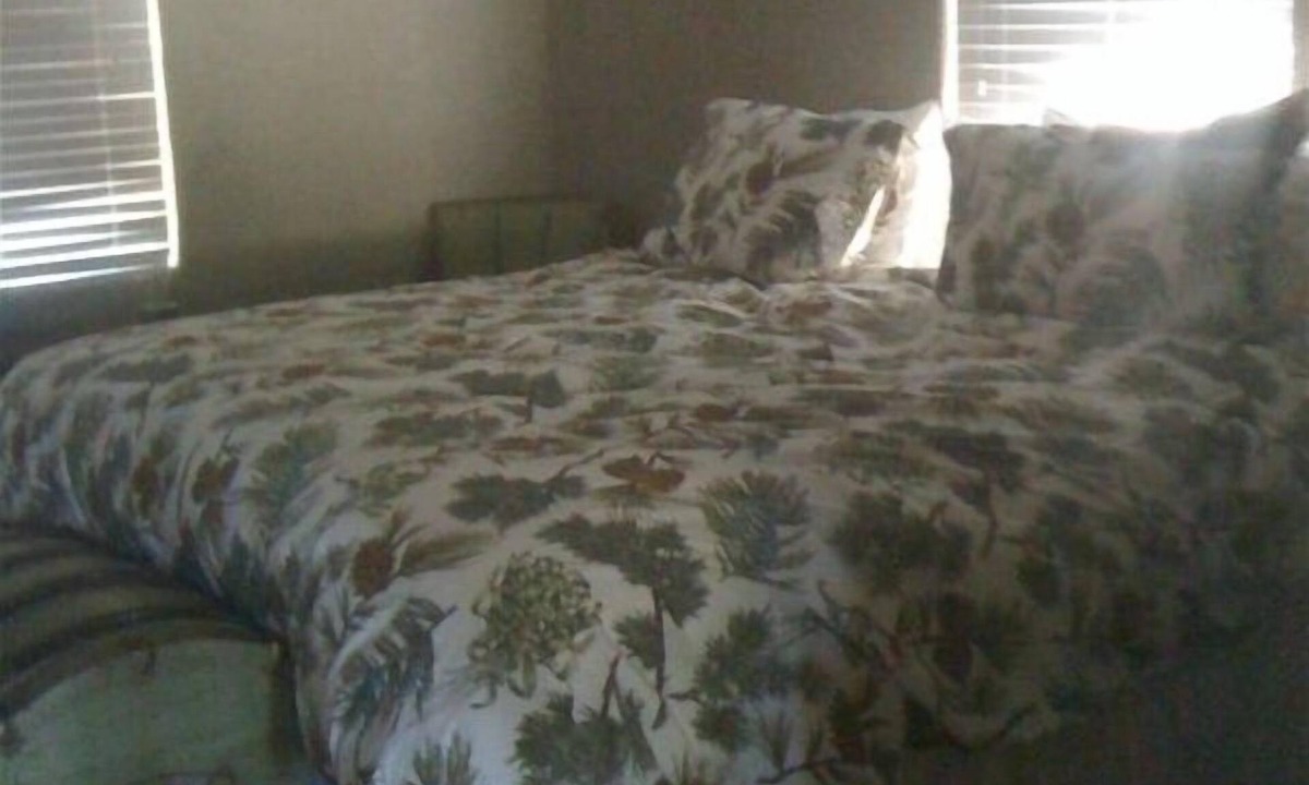 Horseshoe Lake Cabin | Charming, quiet cabin on Horseshoe Lake