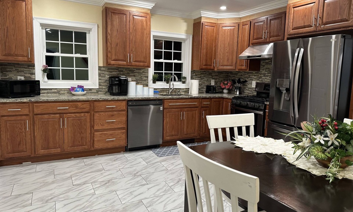 Rimmon Heights Apartment | Charming quiet