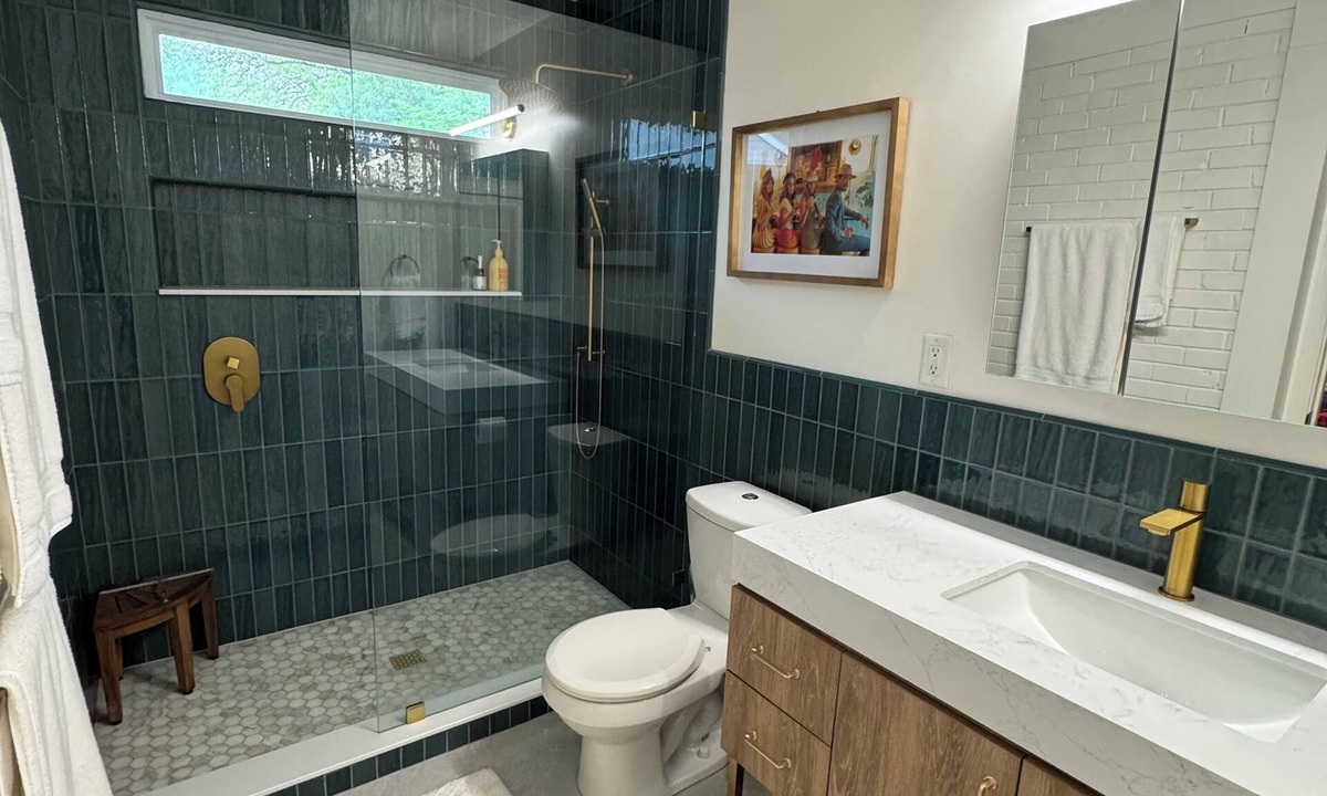 Woodcrest House | Charming Raleigh Retreat