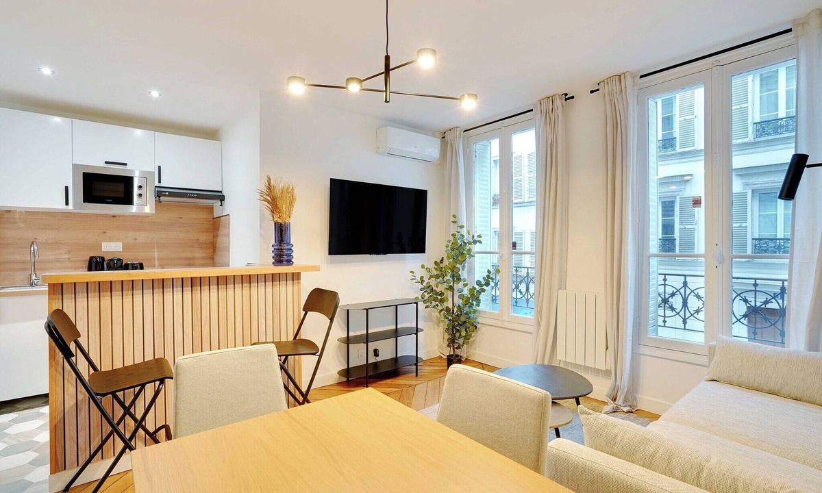 Montmartre Apartment | Charming refuge near the Sacre Coeur