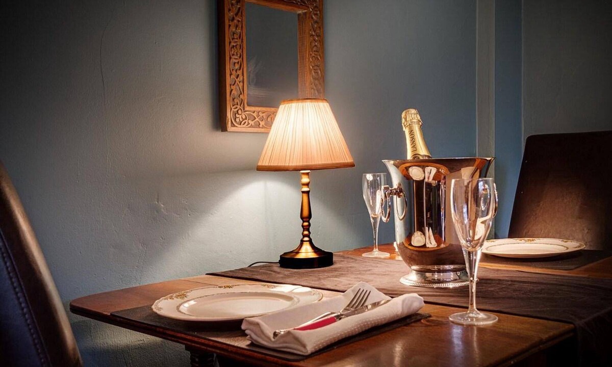 Reigate Cottage | Charming Reigate Cottage Retreat