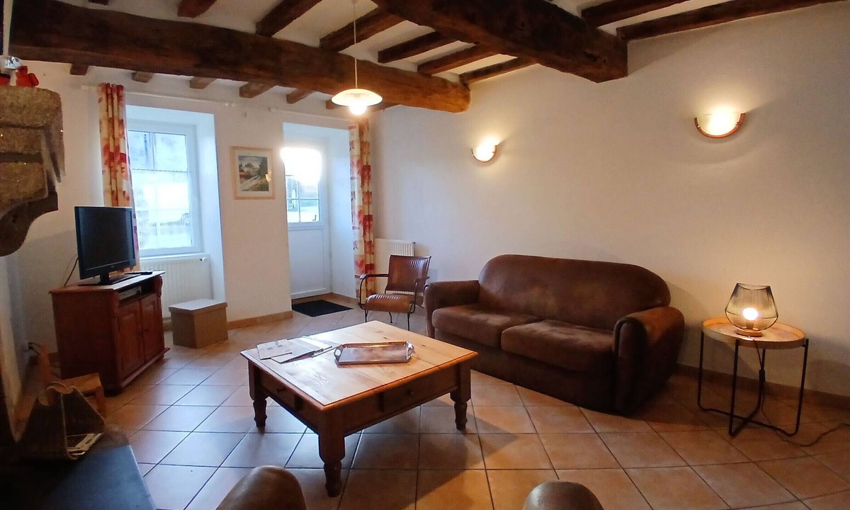 La Gaubretiere Cottage | Charming renovated old house with private garden, sleeps 5
