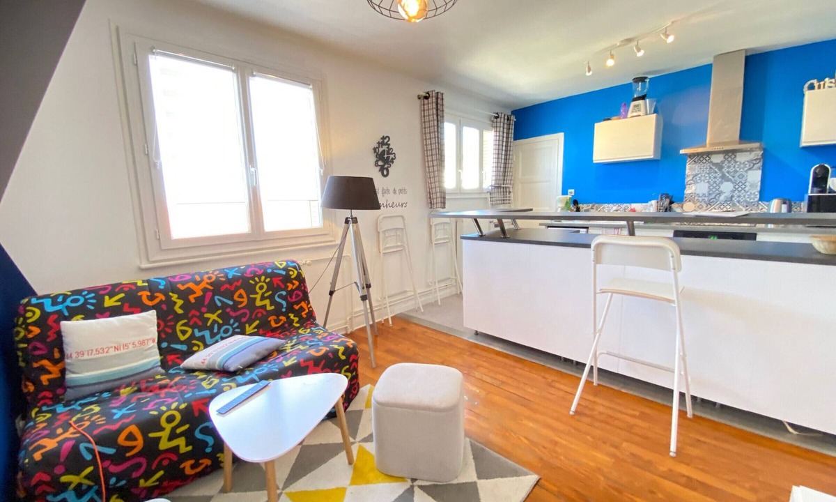 Annecy Apartment | Charming renovated 3-room apartment in the heart of Annecy with WiFi