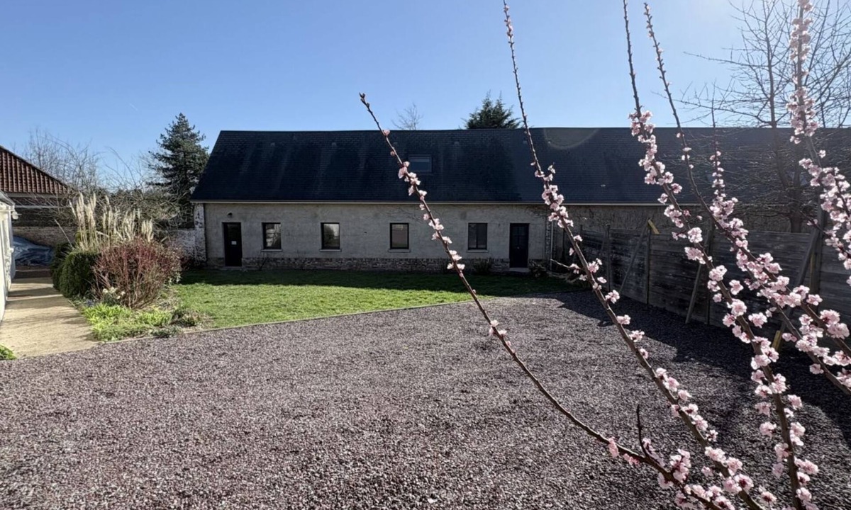 Boismont House | Charming renovated farmhouse - sleeps 6