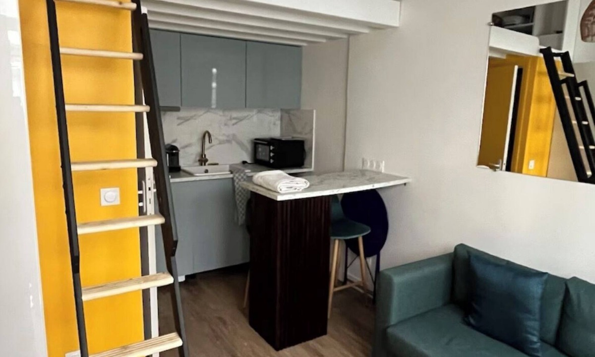 Porte de Clichy Apartment | Charming renovated studio near public transport