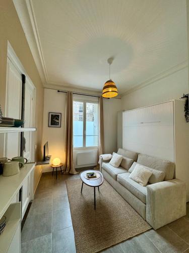 L'Europe Apartment | Charming renovated studio, near Saint-Lazare, Paris