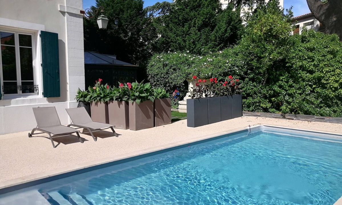 Centre Ville d'Ales House | Charming residence for 15 people