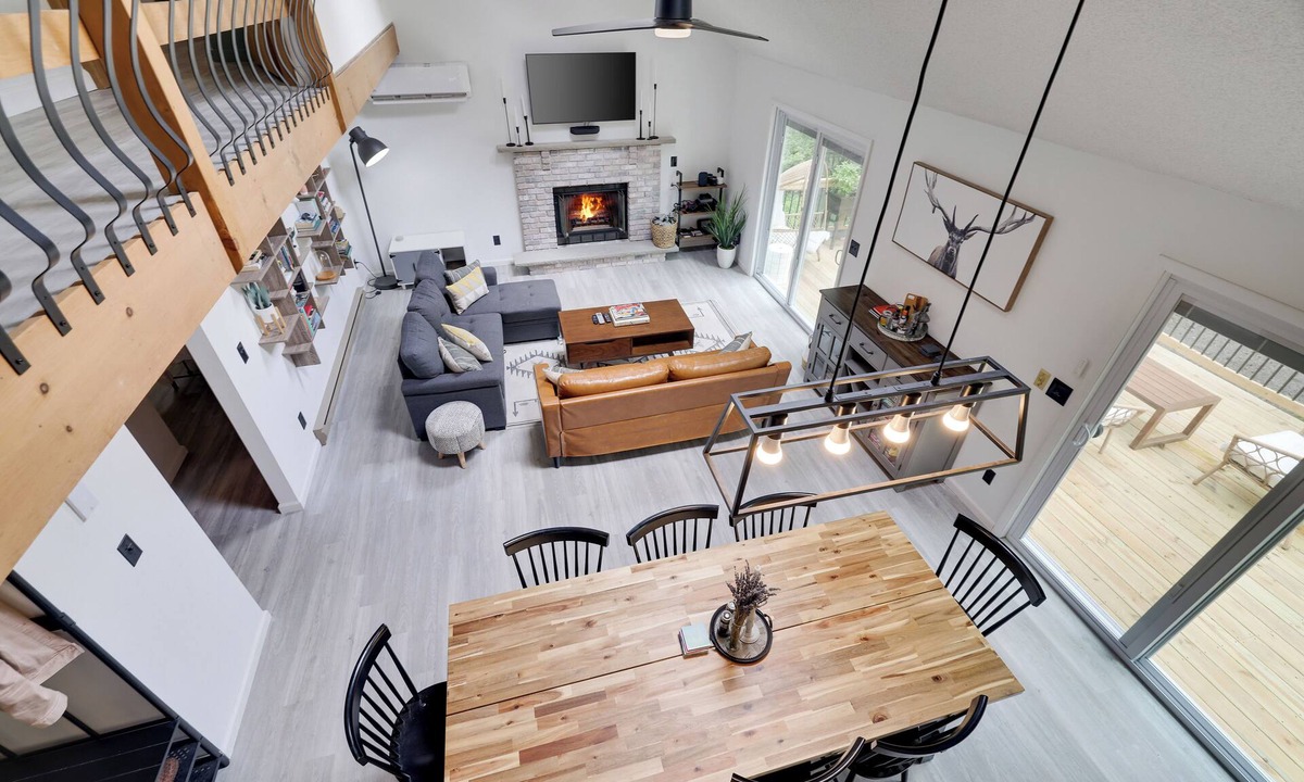 Hamlin Ski Chalet | Charming Retreat in the Hideout with a hot tub