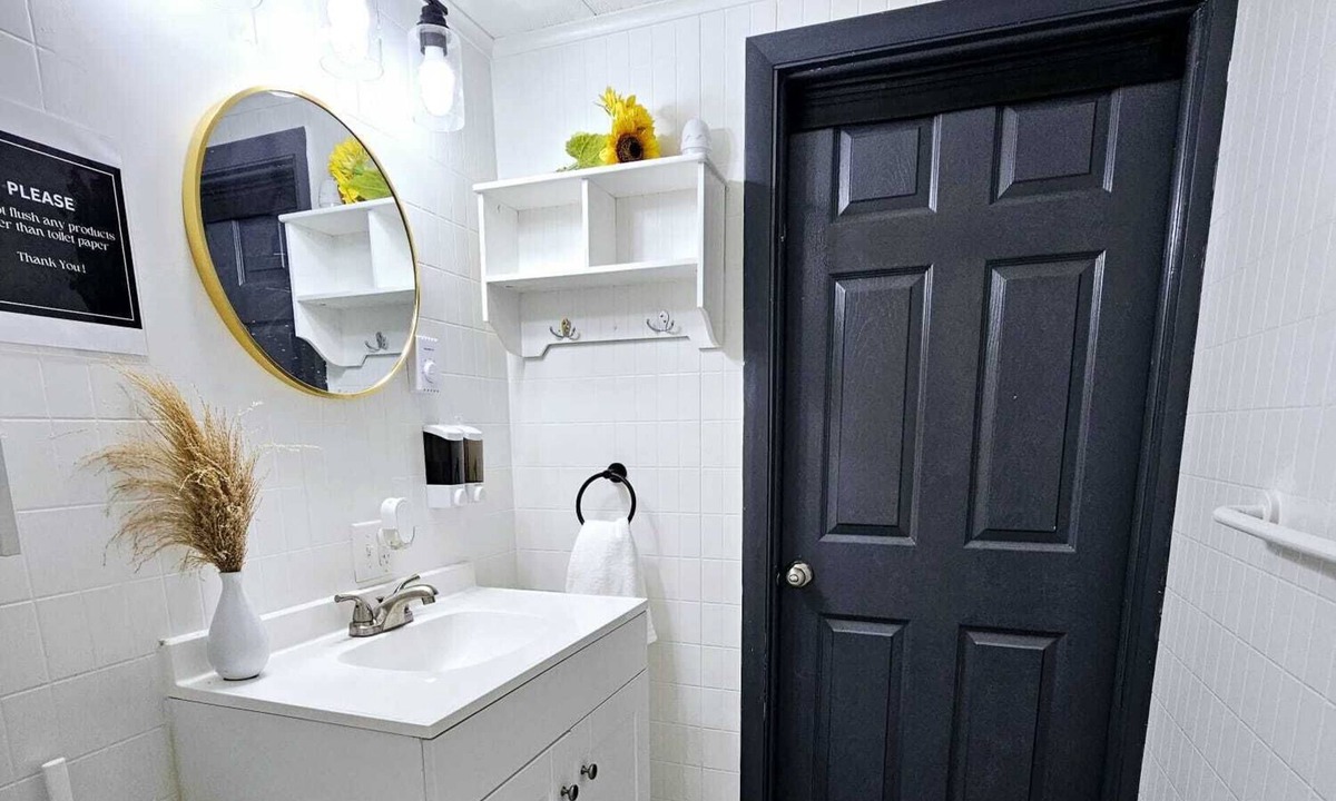 Marshallton House | Charming Retreat in CoaltownShip