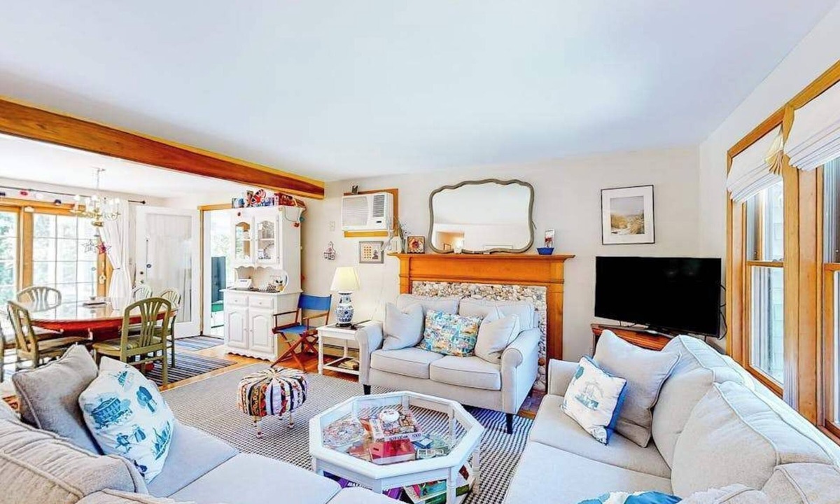 Eastham House | Charming retreat near the ocean with W/D, games, & trails