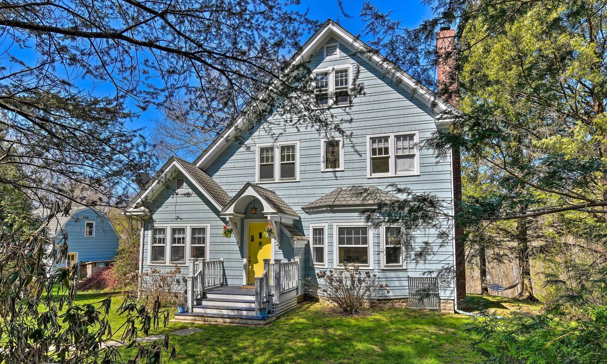 Cortlandt House | Charming Retreat w/Fire Pit & Spacious Yard!