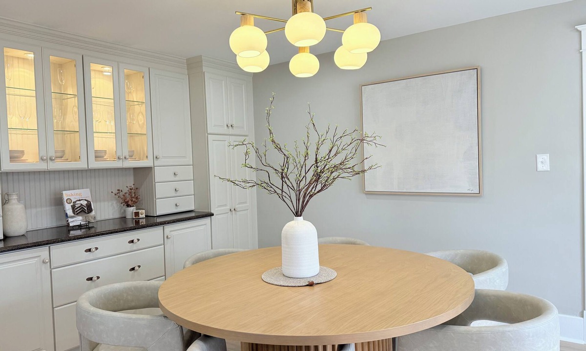 Tonawanda Cottage | Charming River Front Cottage Retreat