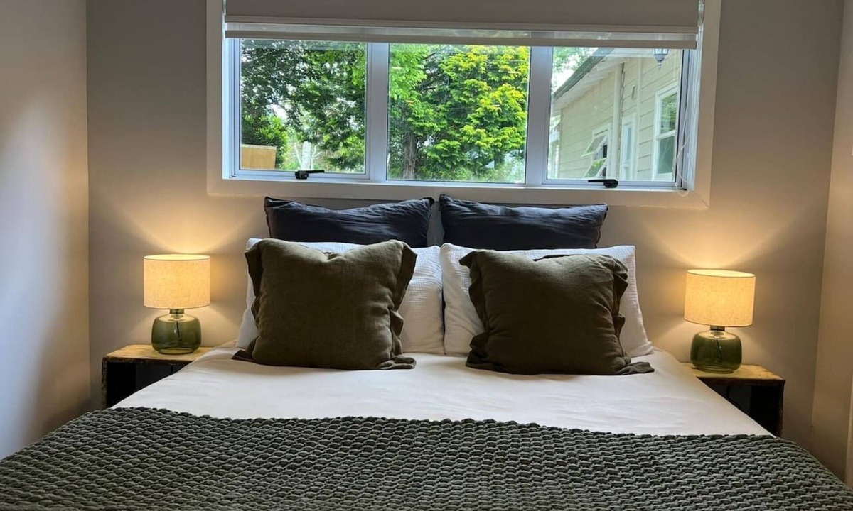 Eureka Bed & Breakfast | Charming Rural Farm Cottage