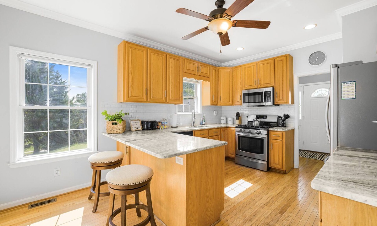 Newark House | Charming Rustic Retreat