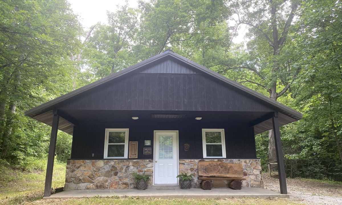 Millersville Cabin | Charming Secluded Getaway Cabin within minutes of amenities