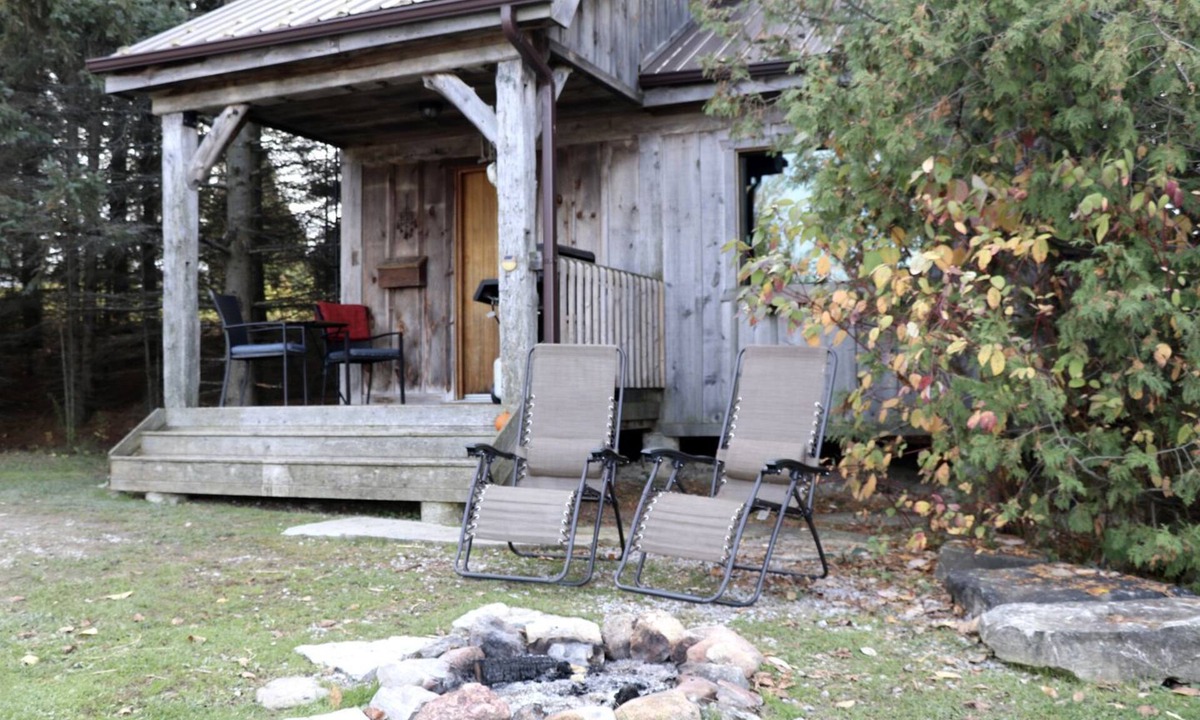 Schomberg Cabin | Charming Secluded Cabin Rental near Toronto