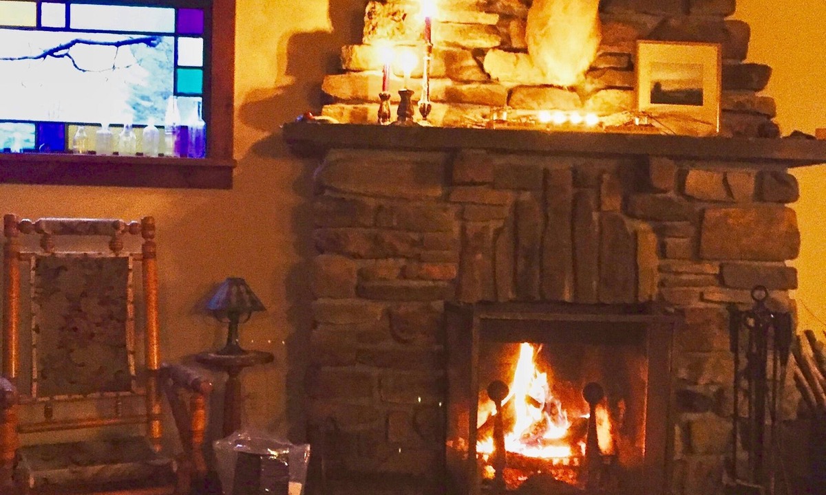 Hamilton Cottage | charming shingle style historic cottage