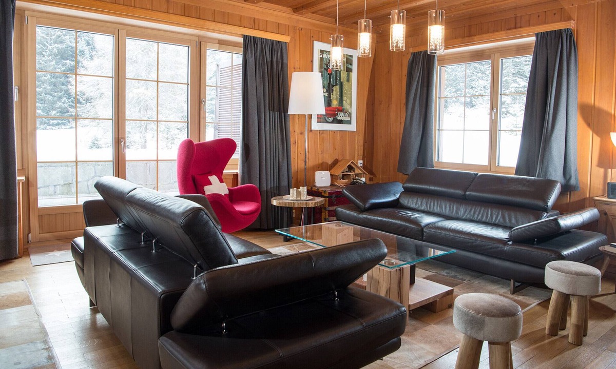 Vaz-Obervaz Ski Chalet | Charming Ski-in/Ski-out Chalet