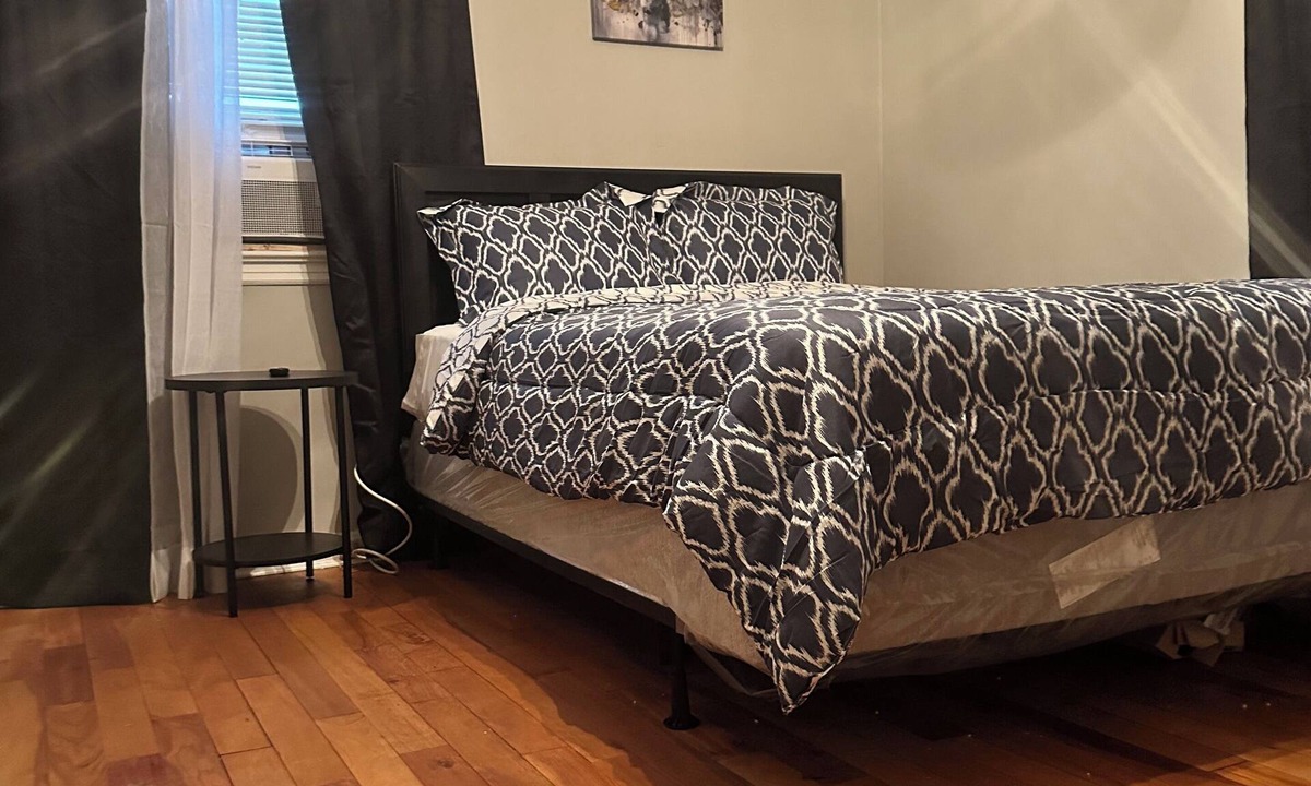Cleveland Heights House | Charming South Euclid Getaway, Near Dining & Attractions