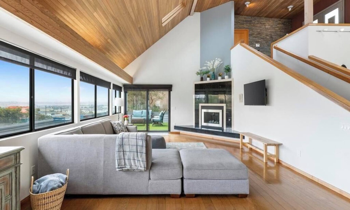 Point Loma House | Charming spacious 4-bedroom house with full kitchen & comfy vibes in San Diego