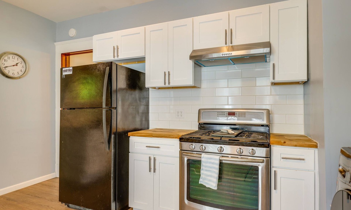 Geneva House | Charming & Spacious Home Minutes from Seneca Lake