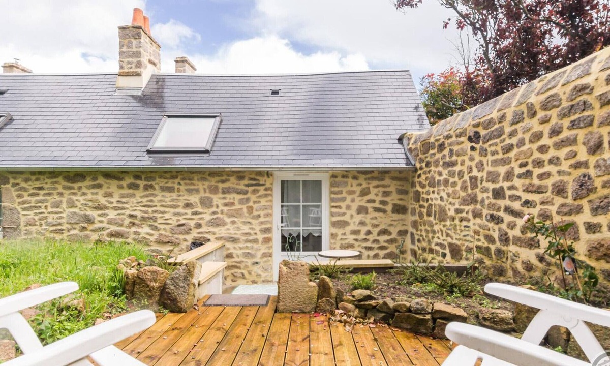 Gatteville-le-Phare Cottage | Charming Stone House with Private Garden