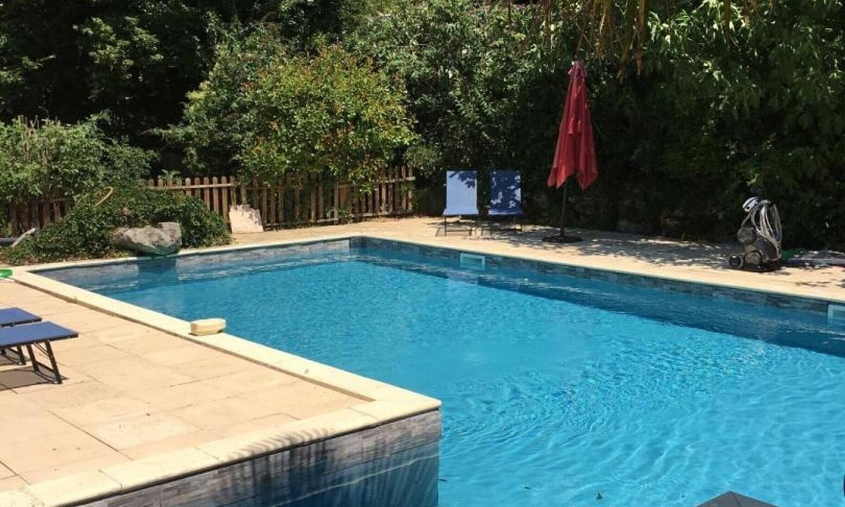 Mareuil en Perigord Cottage | Charming stone house with private heated pool
