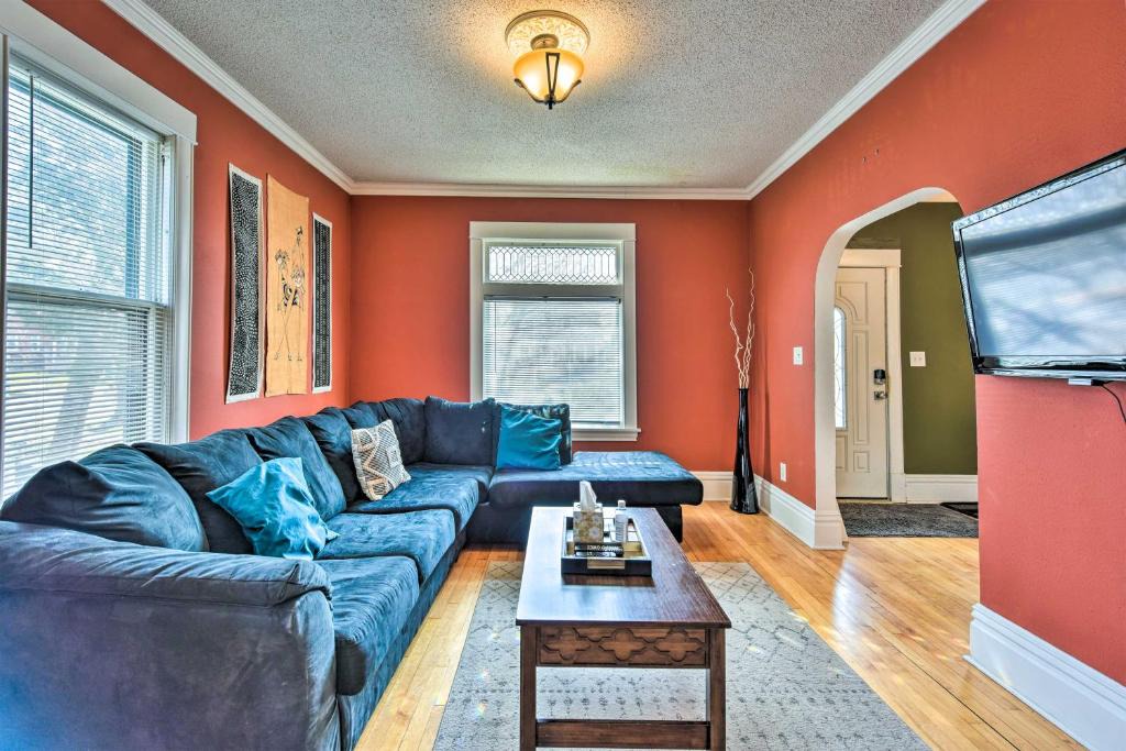 Midway House | Charming St Paul Home 2 Blocks to Light Rail
