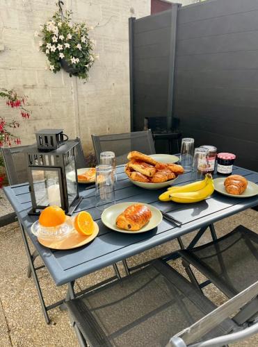 Meaux Apartment | Charming Stay - Terrace - 20min Disneyland