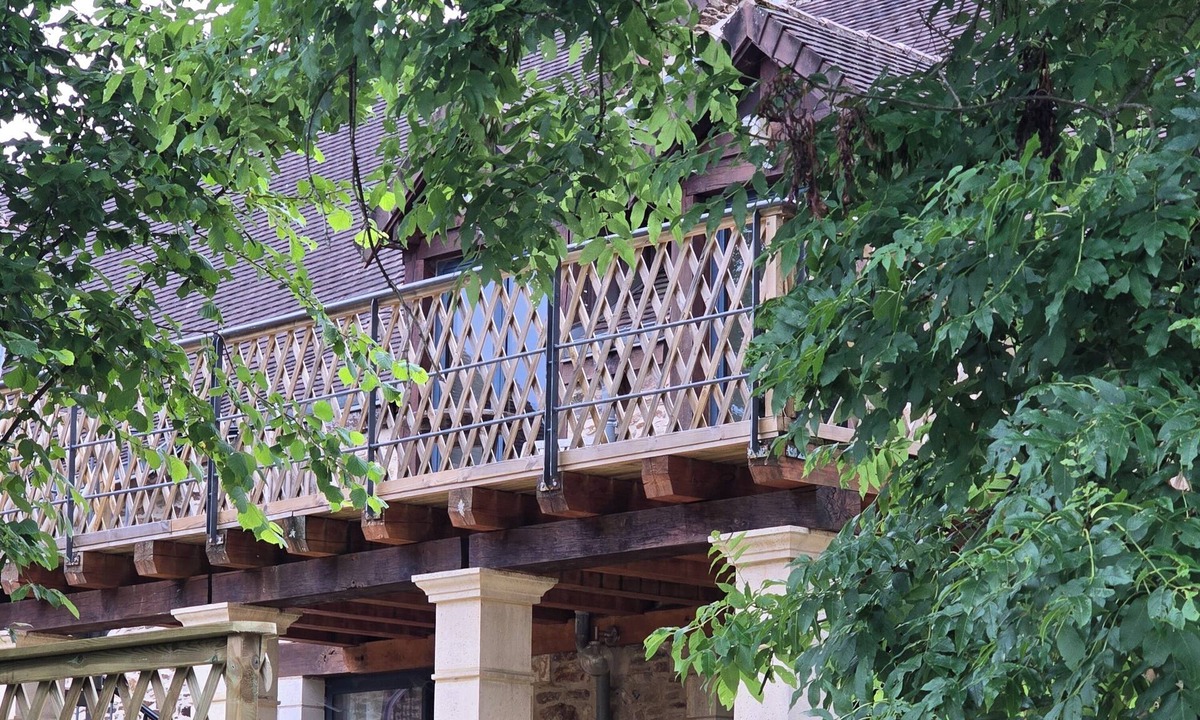 La Coquille House | Charming stone house in green perigord