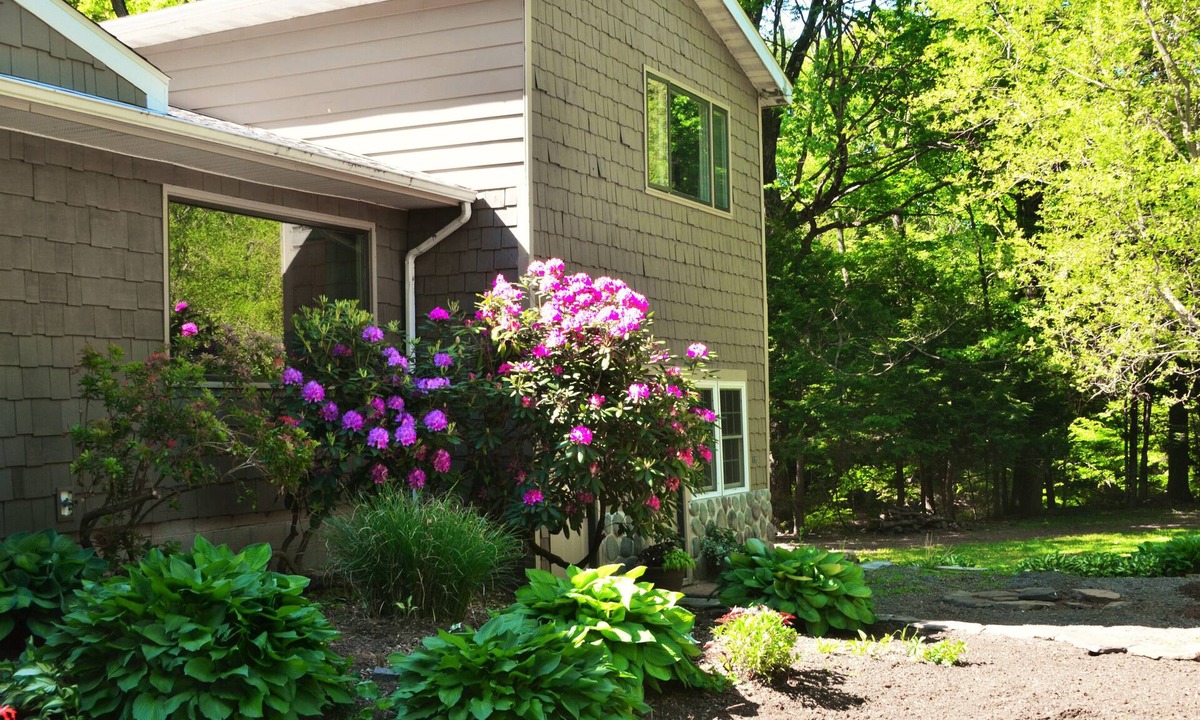 Saugerties Apartment | Charming Streamside Apartment, close To Woodstock, Saugerties, HITS, Hunter Mt