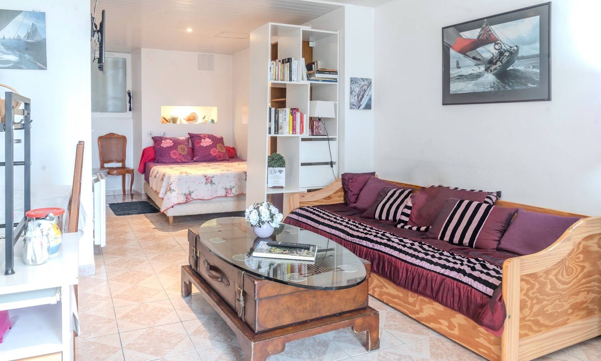 Montignac-Charente Apartment | Charming Studio Apartment with Wi-Fi