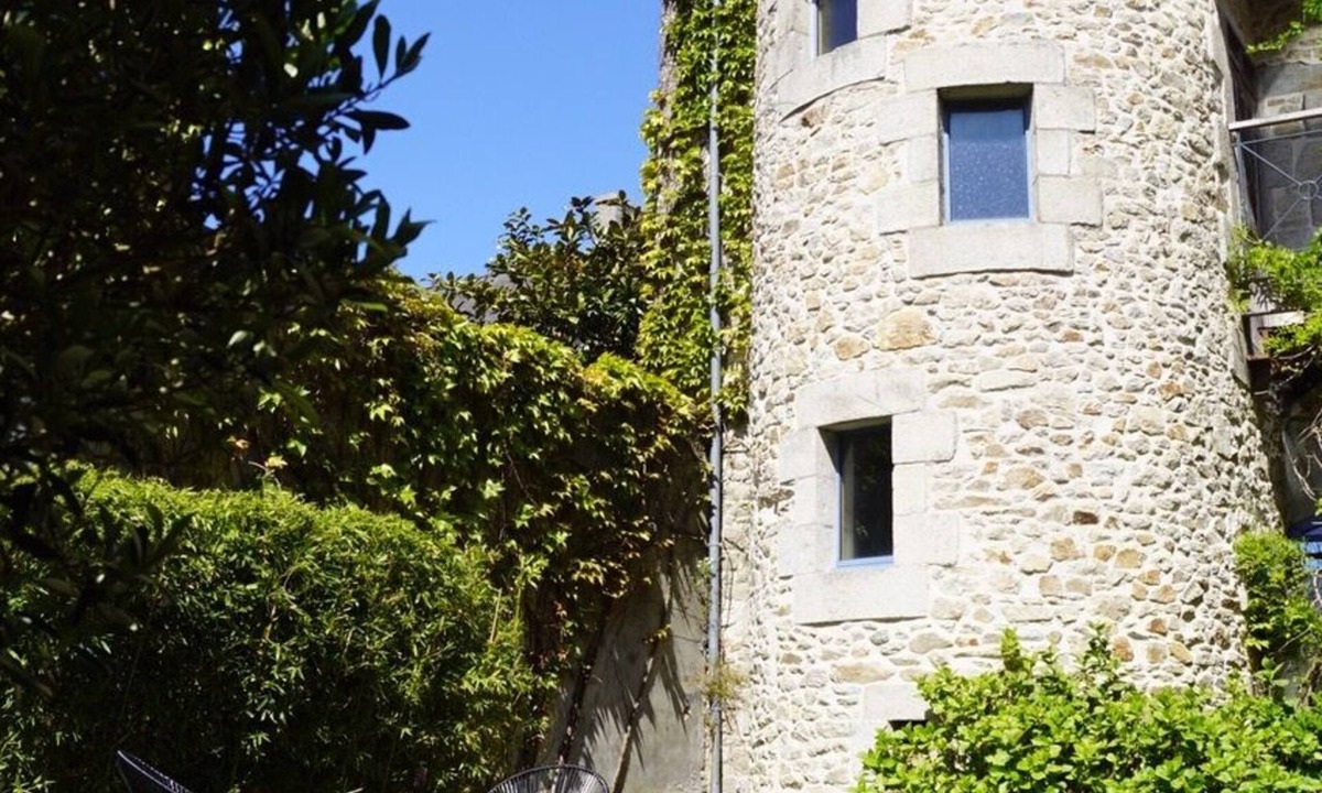 Saint-Pol-de-Leon Apartment | CHARMING STUDIO *