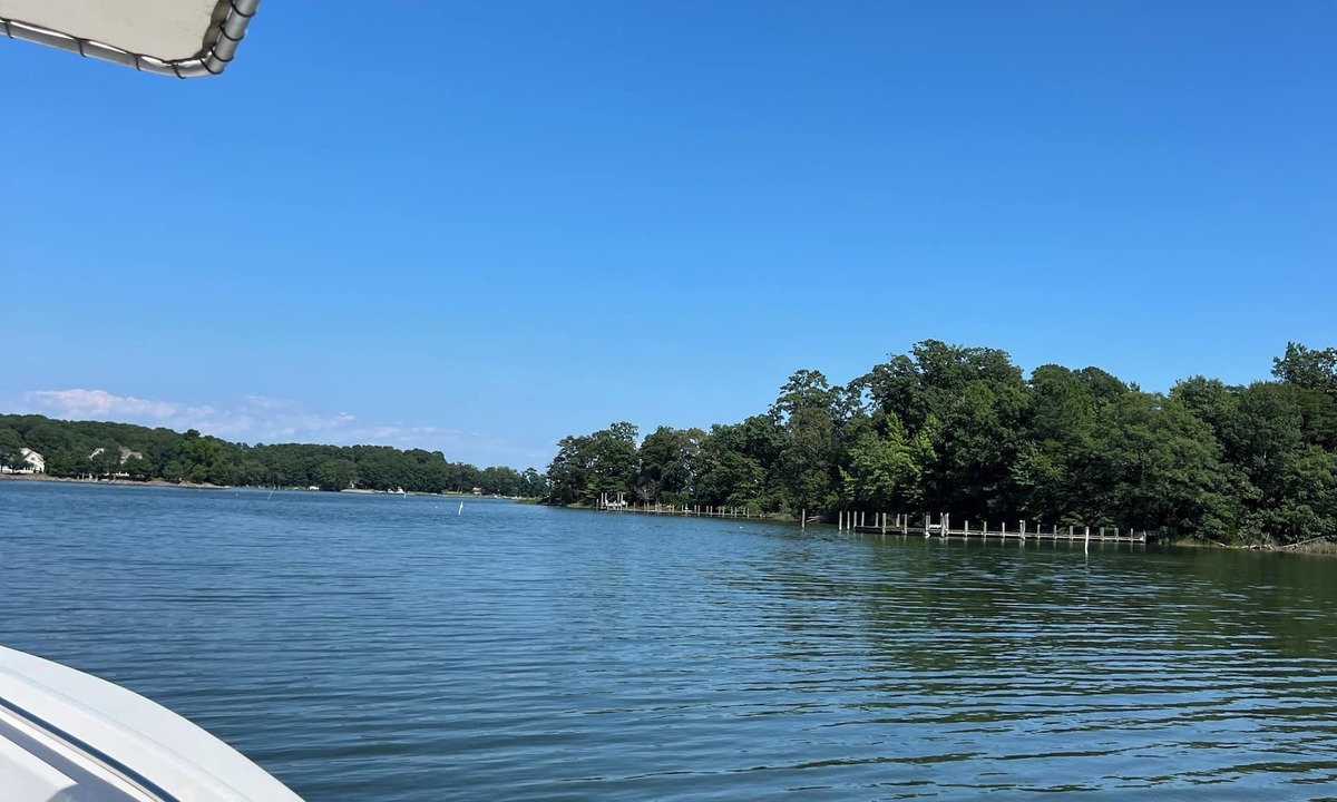 Wicomico Church Apartment | Charming studio apartment water front on Cranes Creek Just off Ingram Bay