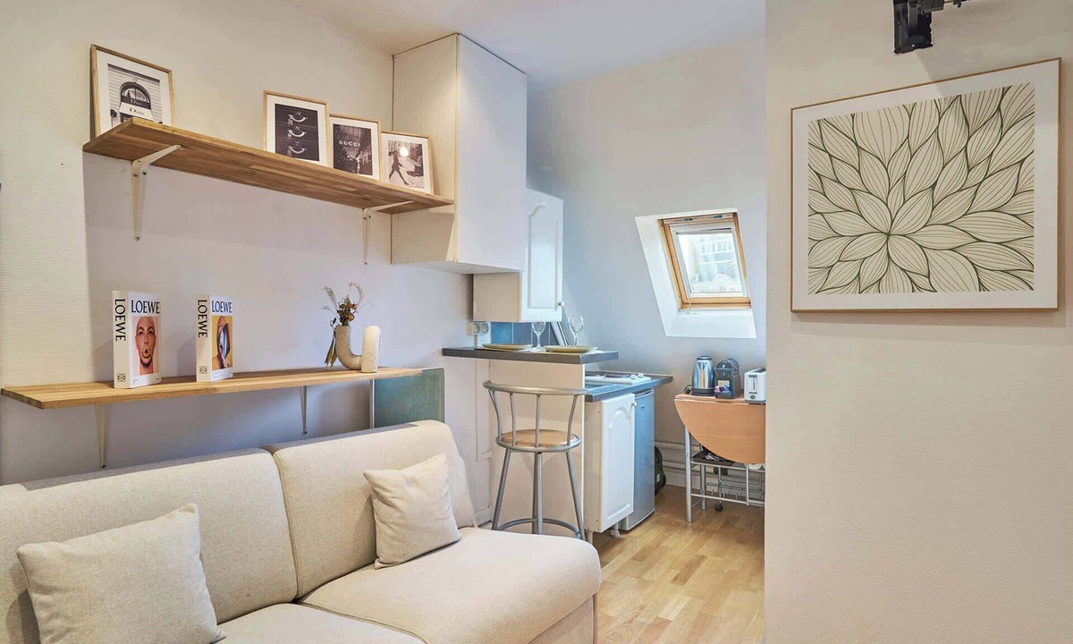 Quartier de la Plaine-de-Monceaux Apartment | Charming Studio Arc de Triomphe Monceau