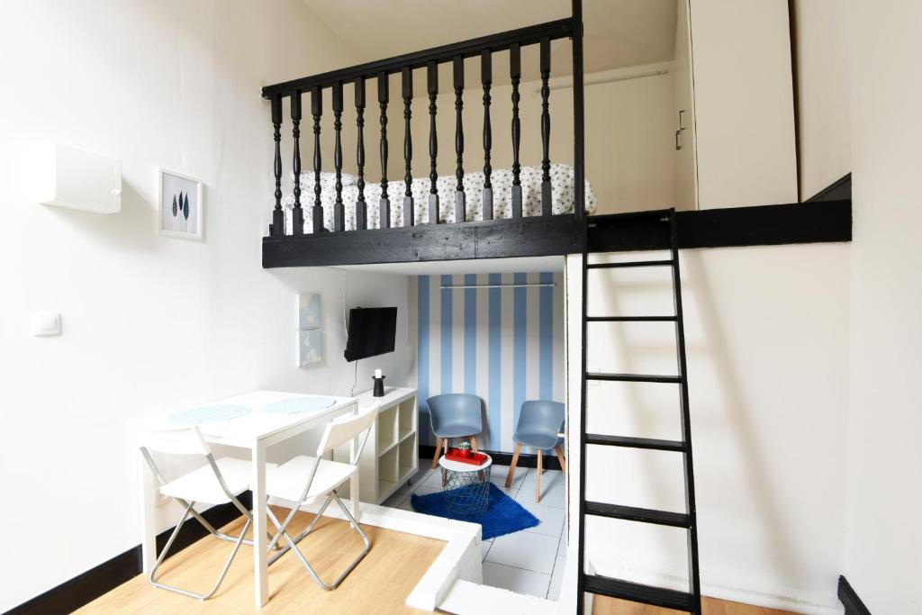 Bethune Apartment | Charming studio at the heart of Béthune - Welkeys