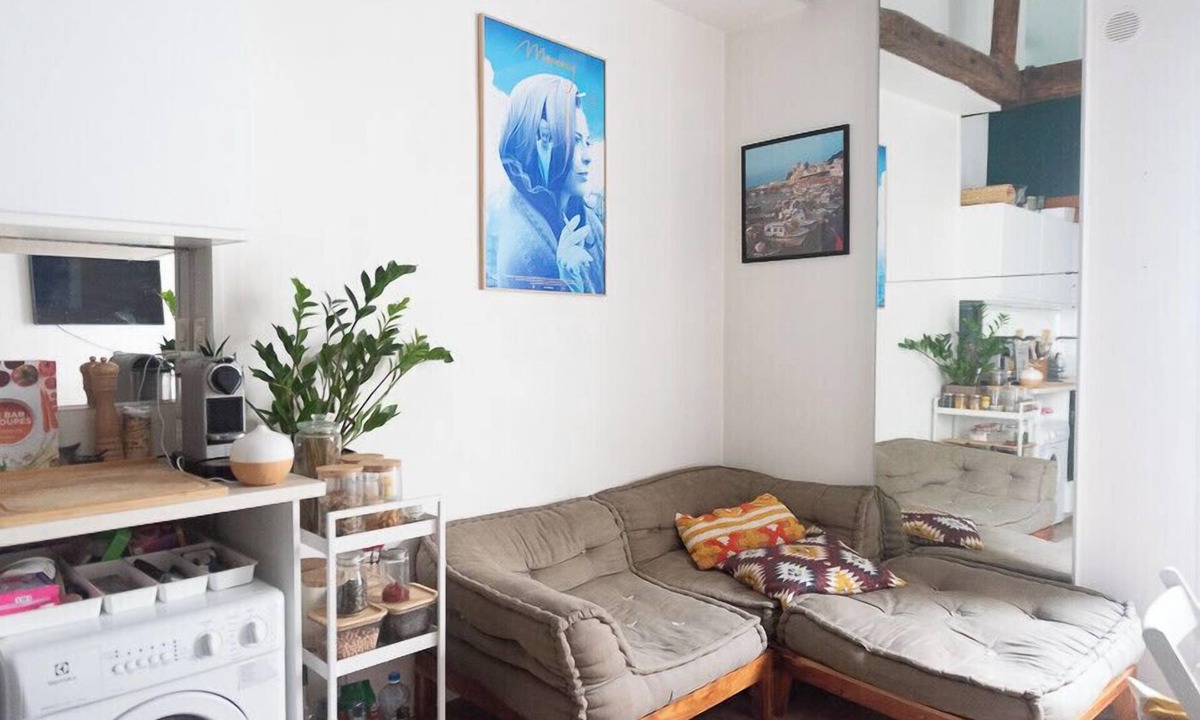 Saint-Vincent-de-Paul Apartment | Charming studio for two in the 10th