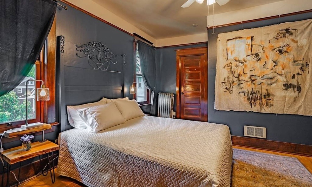 Broadway Hotel | Charming Studio in Renovated BnB - Rm2