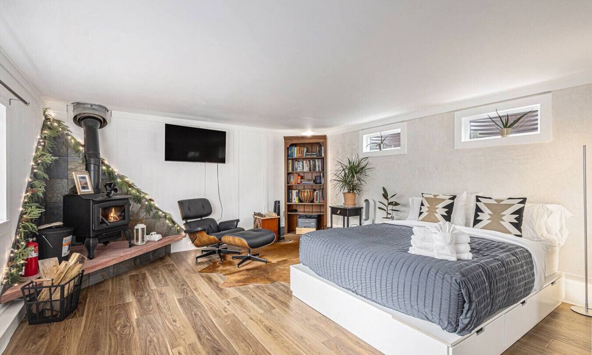 West Colorado Springs Condo | Charming Studio Near Garden of the Gods & Trails