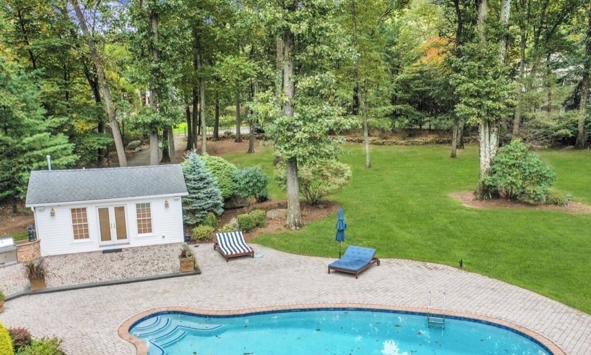 Franklin Lakes Cottage | Charming Studio Cottage with Pool Access