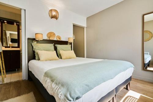 Vauban Esquermes Apartment | Charming studio, Vauban La Catho, Lille