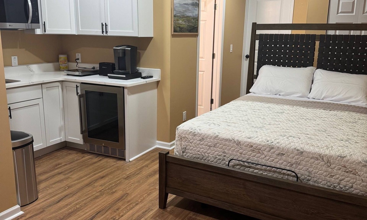 Claymont Apartment | Charming studio with WiFi and AC in peaceful Claymont