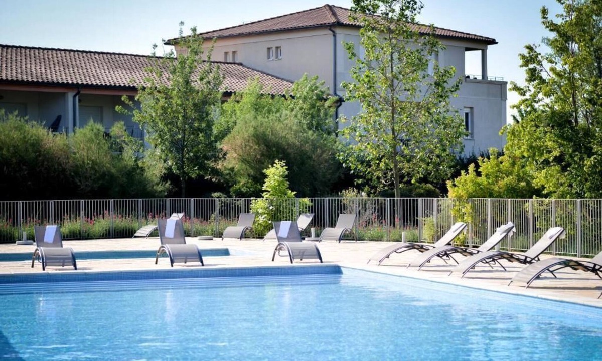 Azille Hotel | Charming Studios Perfect for Culinary Adventures | Near Canal du Midi