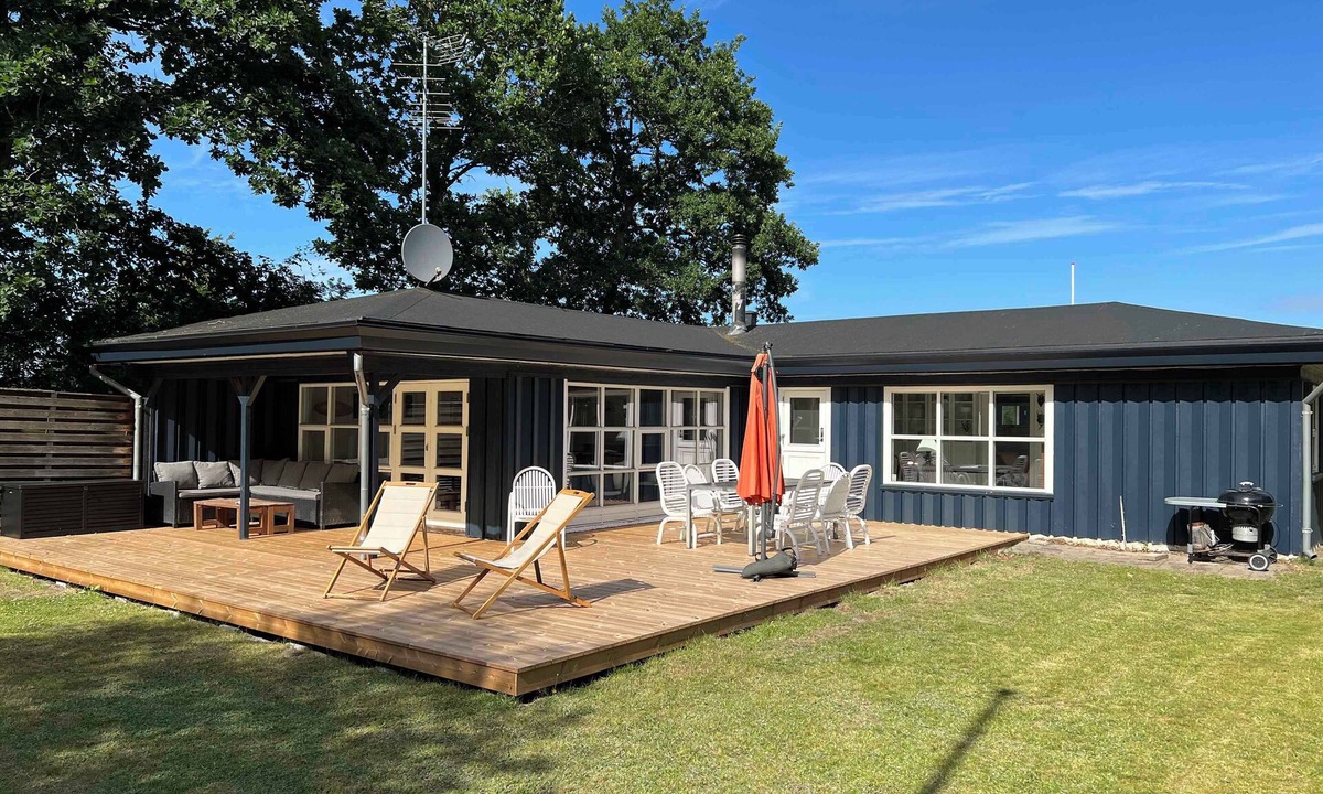 Fjellerup House | Charming summer house on a secluded plot