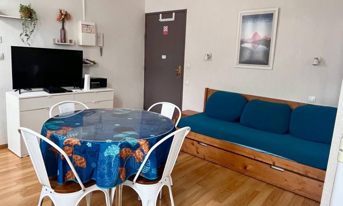 Bagneres-de-Luchon Apartment | Charming T2 Val Montalban - Close to cable cars and thermal baths